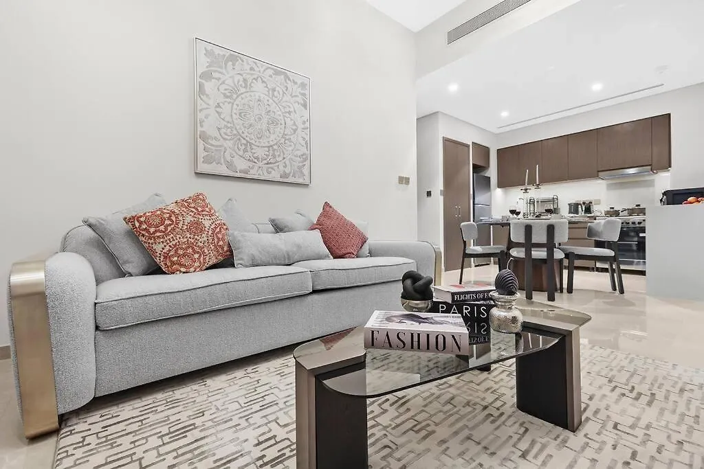 First Class 1Br Charming City View Dubai Apartment