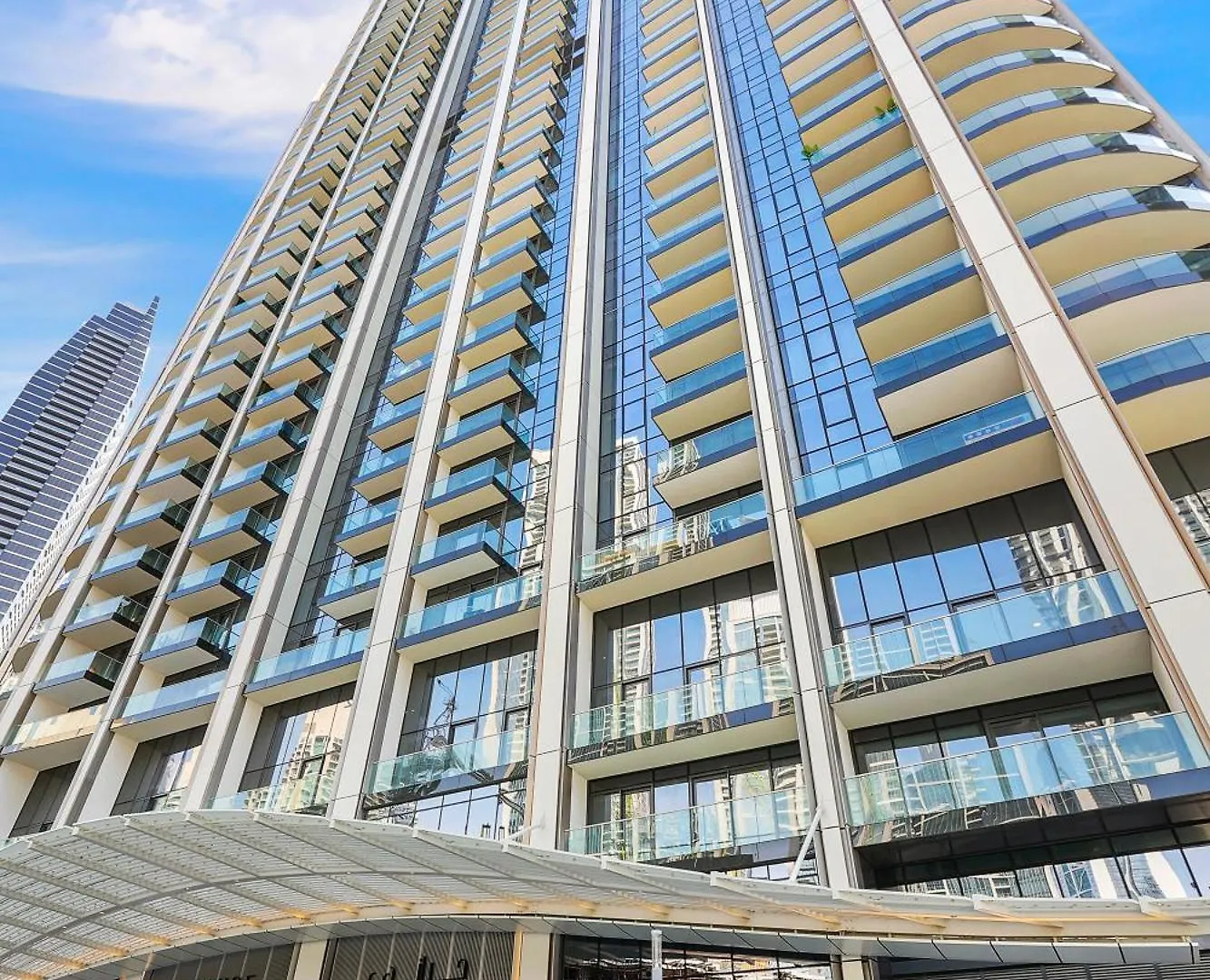 Apartment First Class 1Br Charming City View Dubai