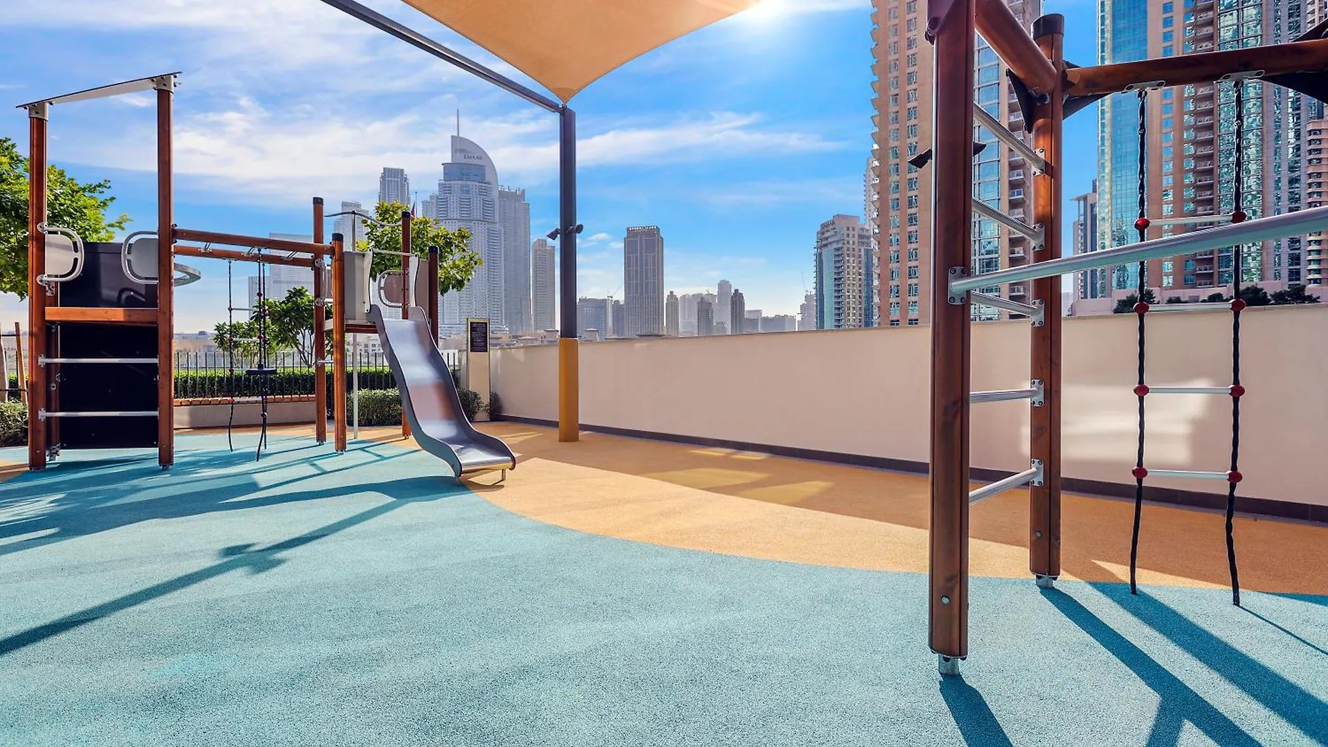 First Class 1Br Charming City View Dubai